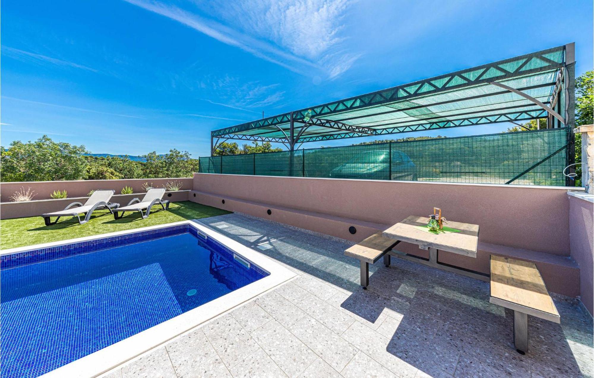 Amazing Apartment In Saldun With Wifi Trogir Zewnętrze zdjęcie