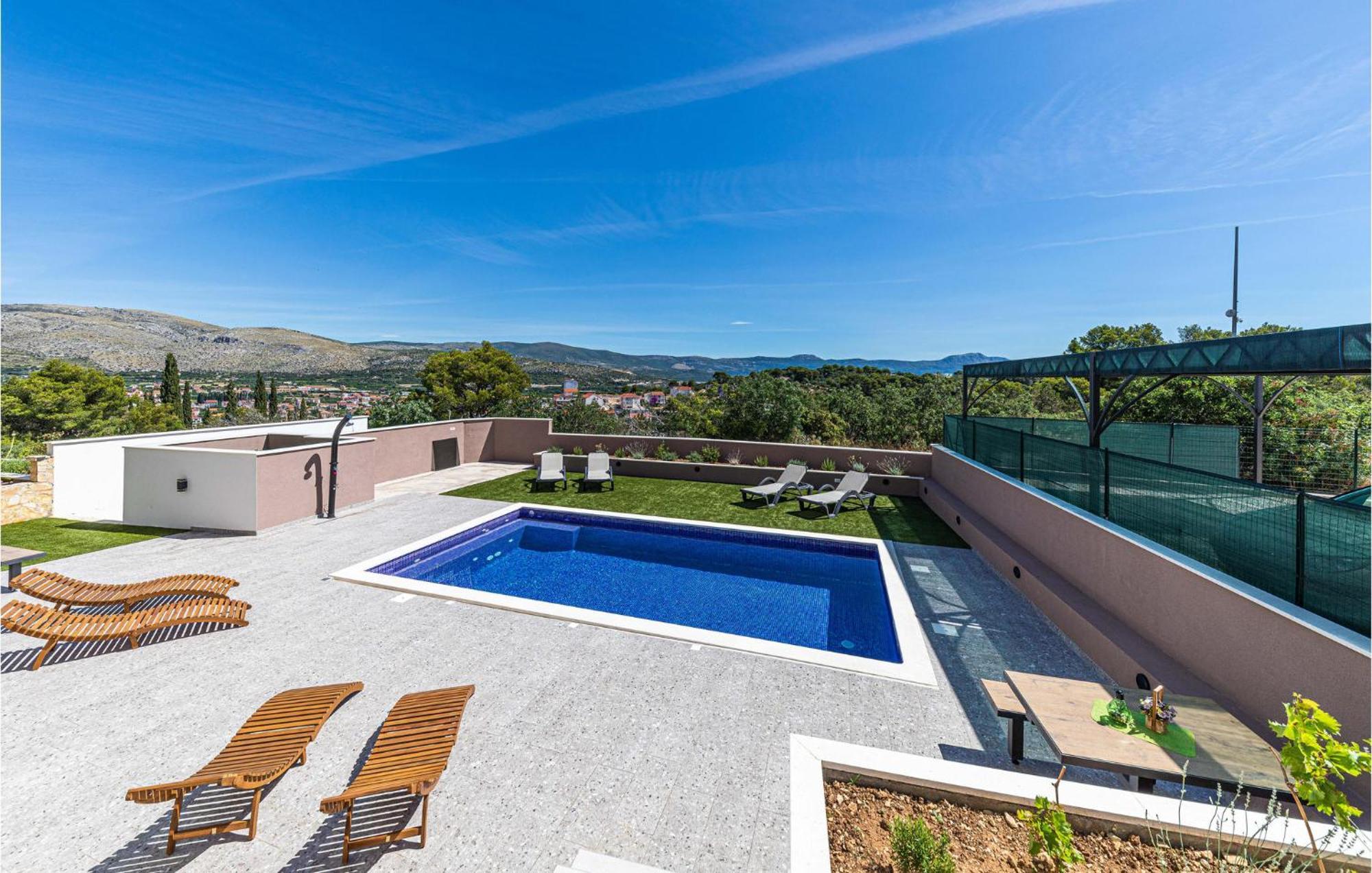 Amazing Apartment In Saldun With Wifi Trogir Zewnętrze zdjęcie